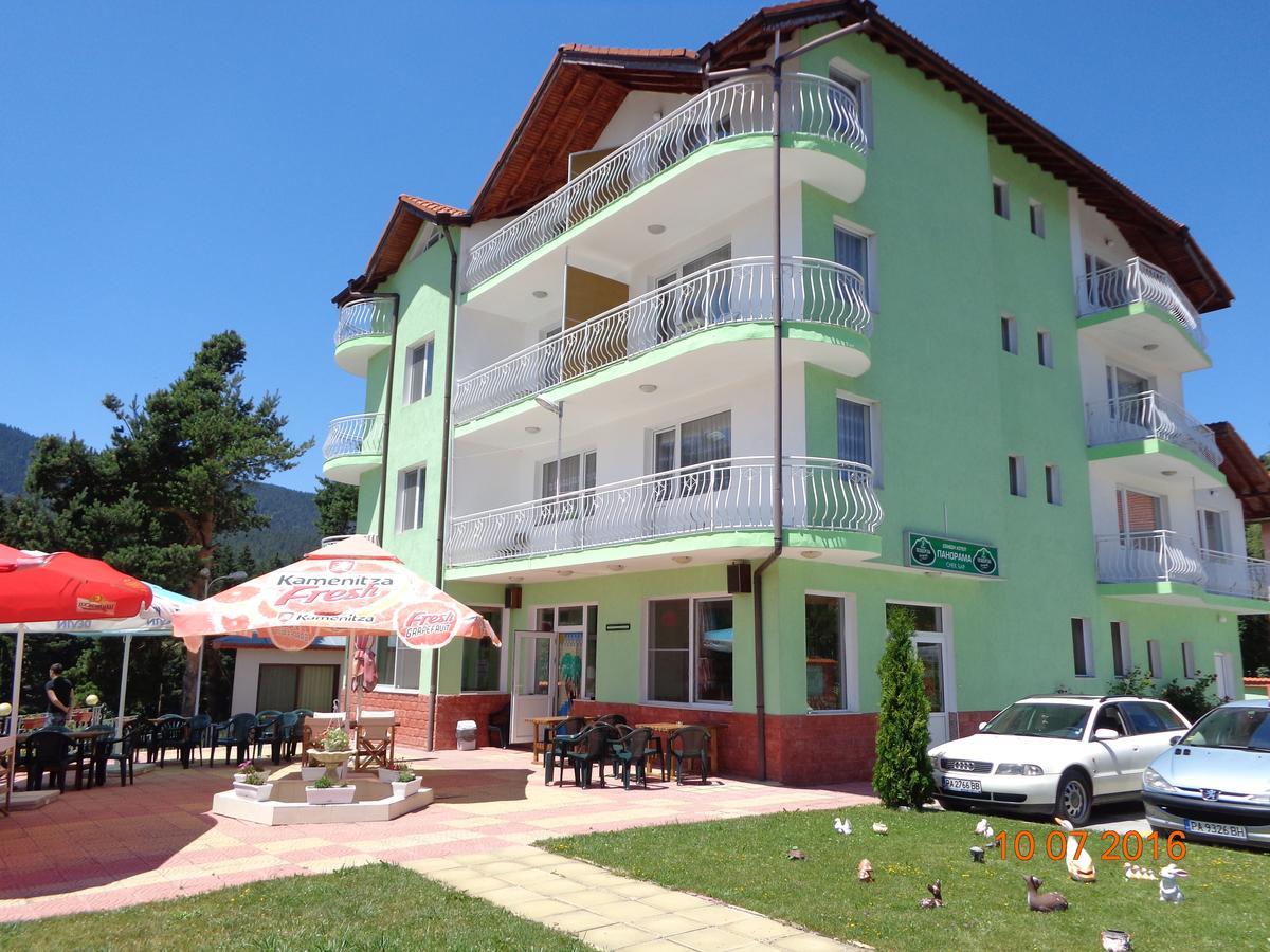 Family Hotel Panorama Сырница Экстерьер фото